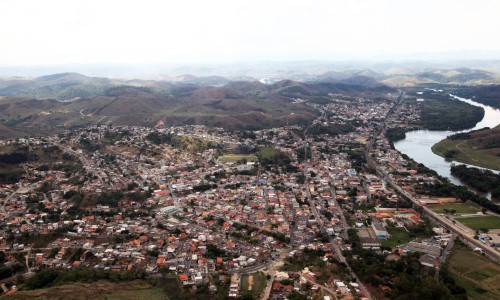 Pinheiral comunica início da entrega de títulos de regularização fundiária do bairro Colina